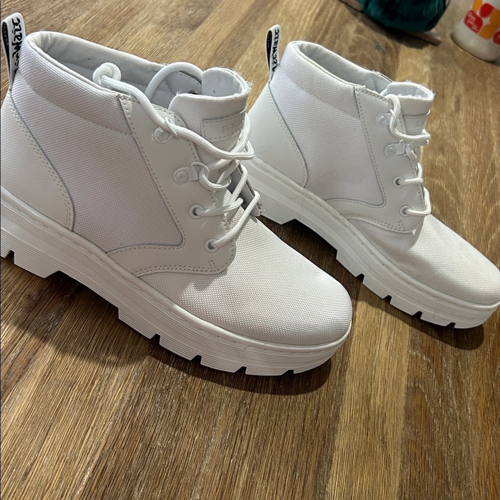 Dr Martens Unisex Limited Edition White Bonny Cammo Boots US 9 L - Picture 2 of 12